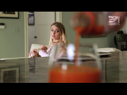 ❤️ Vehivavy mafana amin'ny nono lehibe sy tery pussy mahazo akoho avy resy, fa tena mafy ❤️❌ Sluts amin'ny mg.porno-fuq.ru ☑