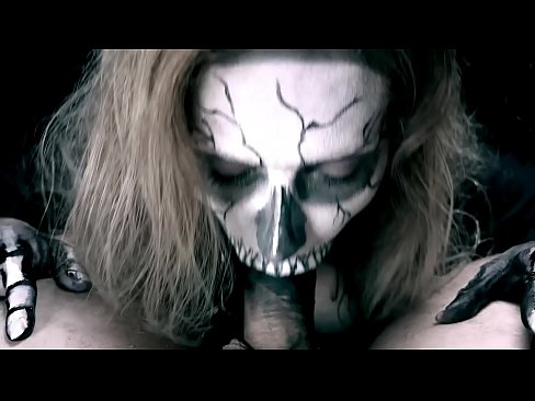 ❤️ Zazavavy demonia minono akoho amin'ny vavany mainty sy mitelina kibo. ❤️❌ Sluts amin'ny mg.porno-fuq.ru ☑